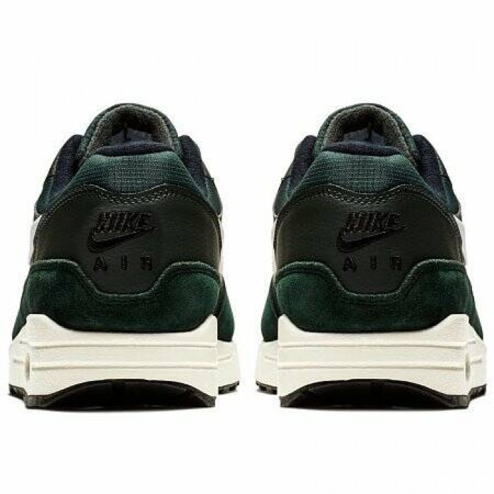 Кроссовки Nike AIR MAX 1 (Цвет Outdoor Green-Sail-Black)