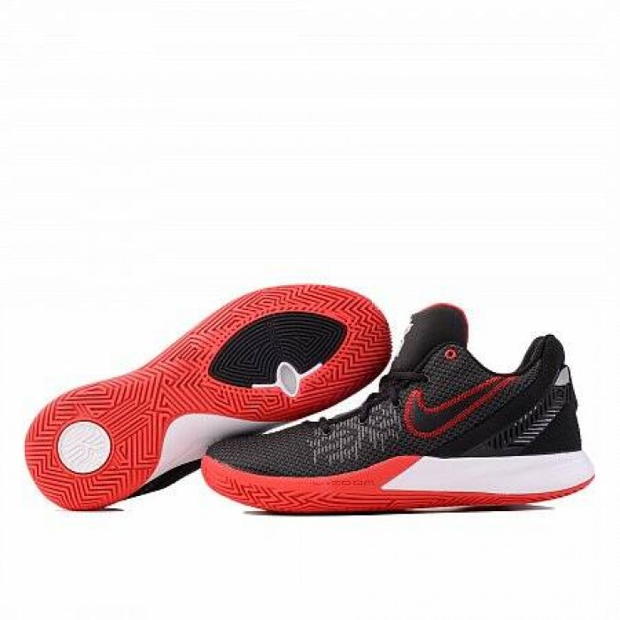 Кроссовки Nike KYRIE FLYTRAP II (Цвет Black-White-University Red-Anthracite)