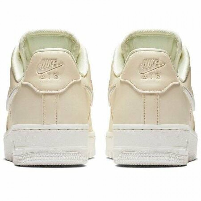 Кроссовки Nike AIR FORCE 1 '07 SE PREMIUM (Цвет Pale Ivory-Summit White-Guava Ice)