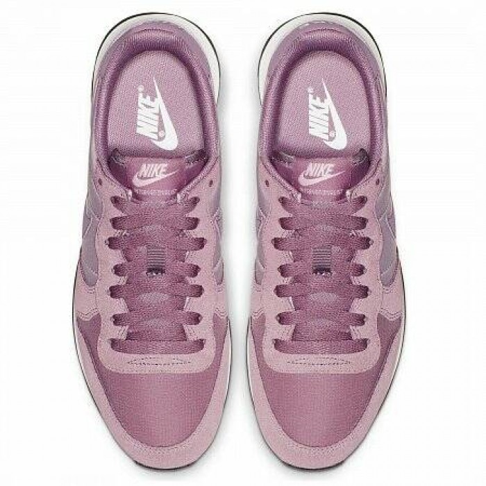 Кроссовки Nike INTERNATIONALIST (Цвет Violet)